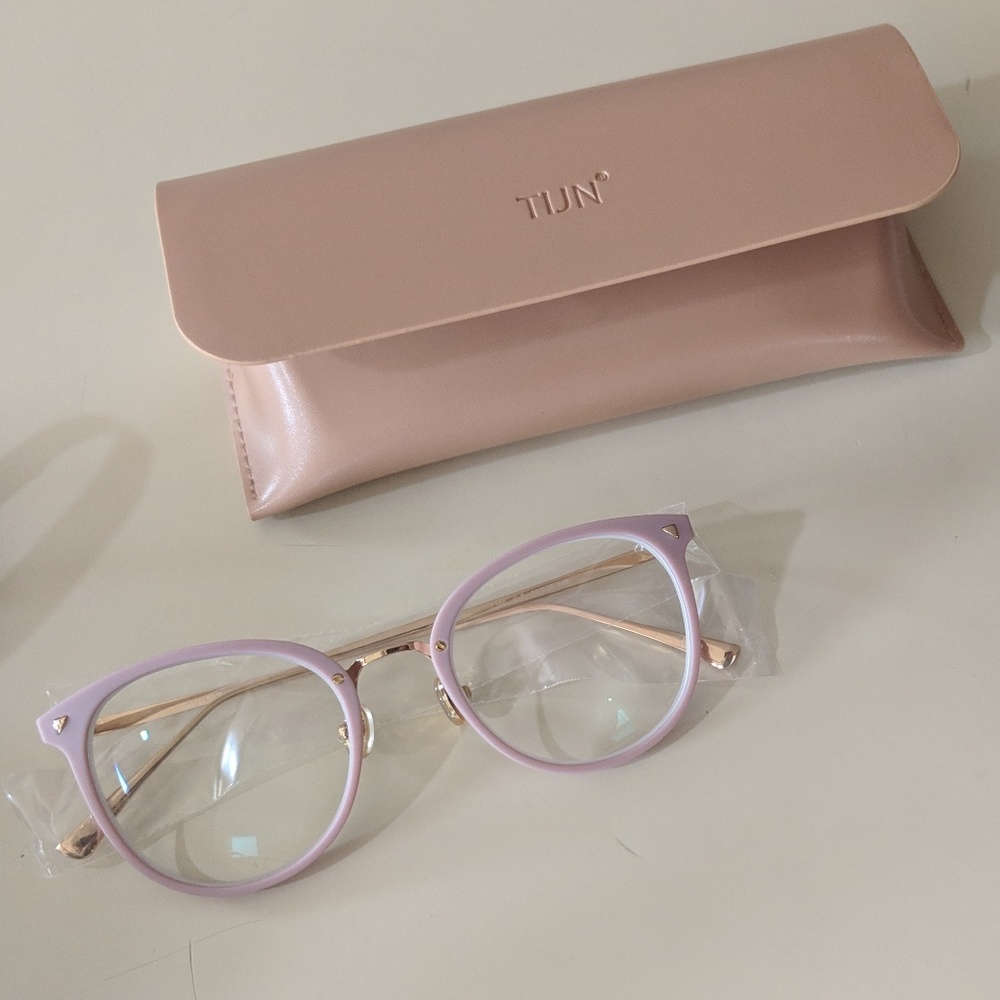 Gorgeous frames!!